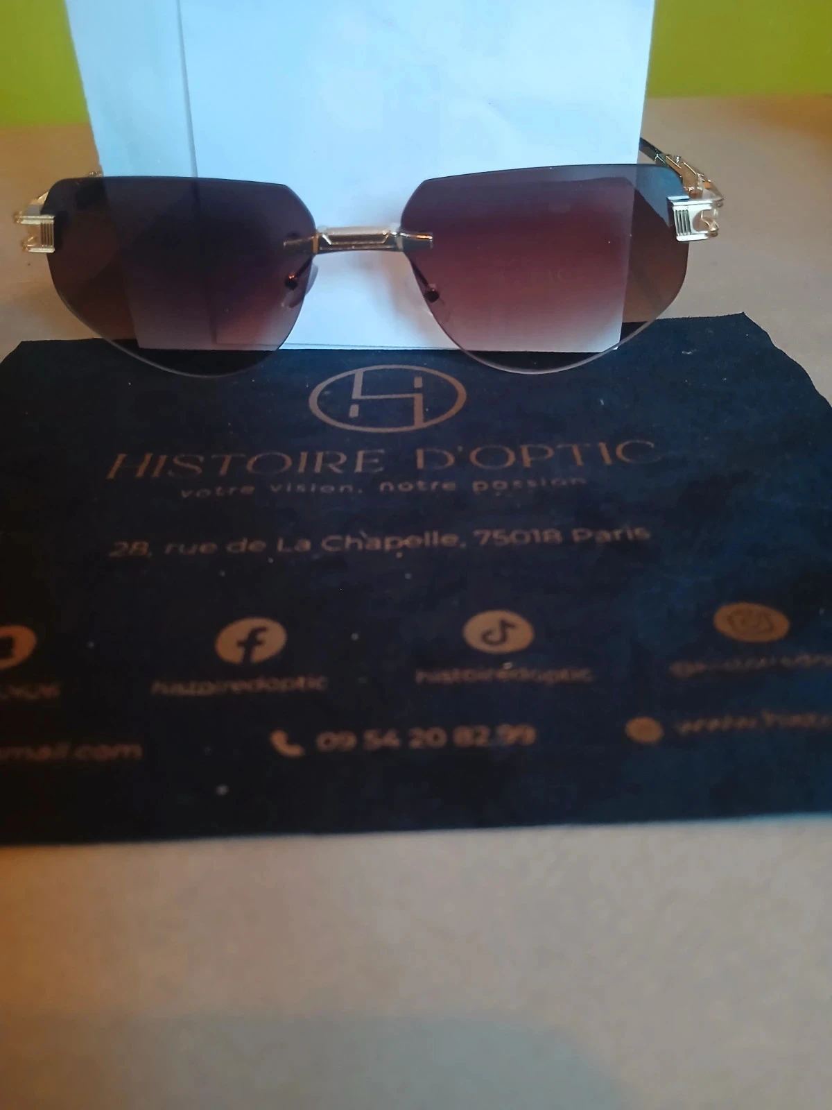 Óculos de Sol 'Sem Nome' Estilo Y2K – Lentes Coloridas & Acabamentos Dourado – photo 5